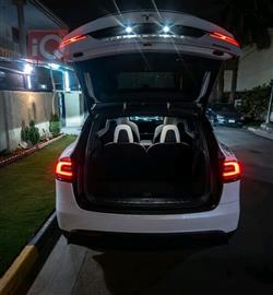 تسلا Model X